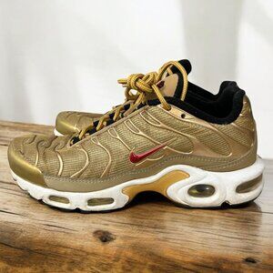 Women's Nike Air Max Plus Tn Gold‎ & Black Sneakers Size 7.5
